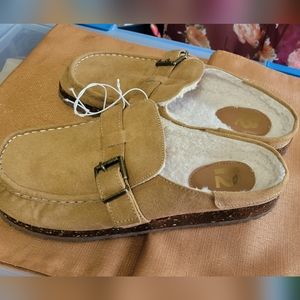 R2 moccasin slides Womens Size 10 Sherpa Lined